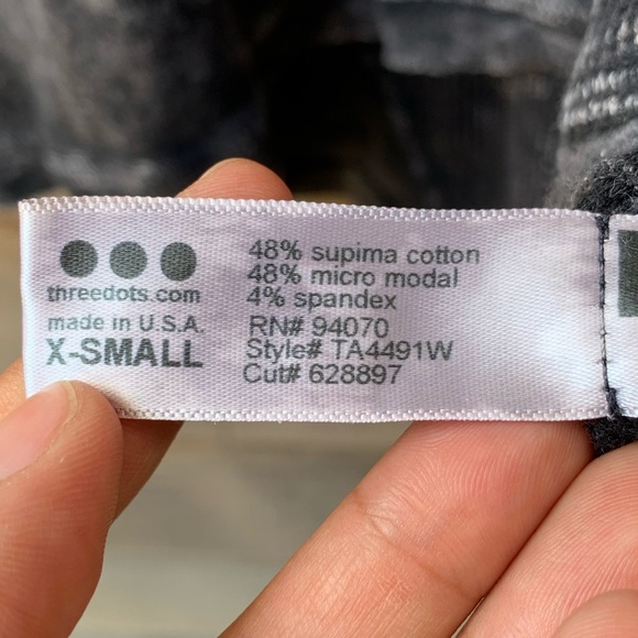 Three Dots thermal high low cold shoulder top - Picture 10 of 11